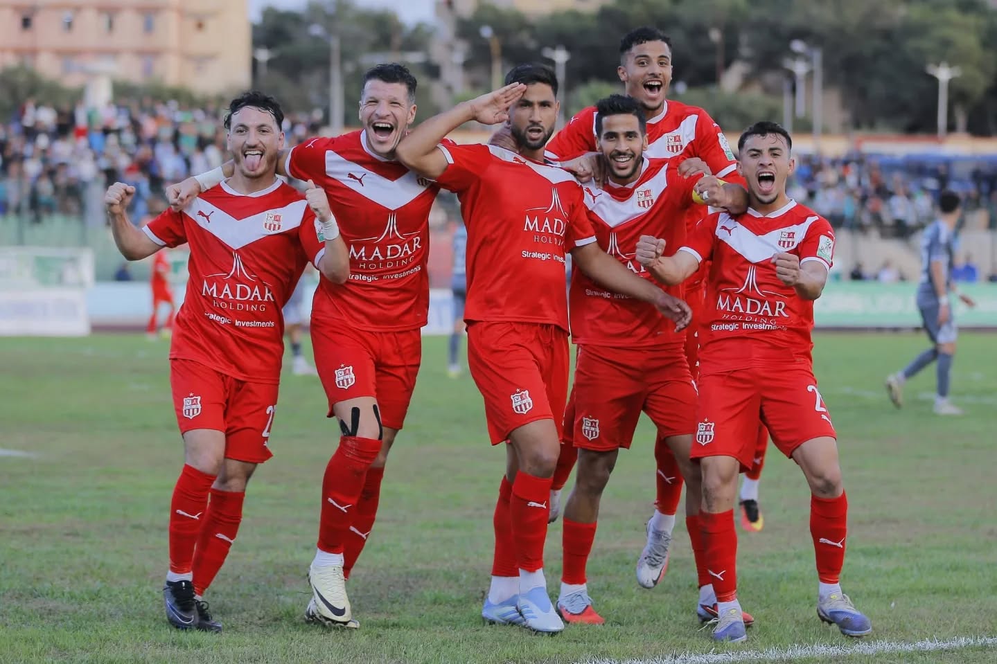 شباب بلوزداد يحسم موقف عبدالرحمن مزيان بعد الاعتذار 