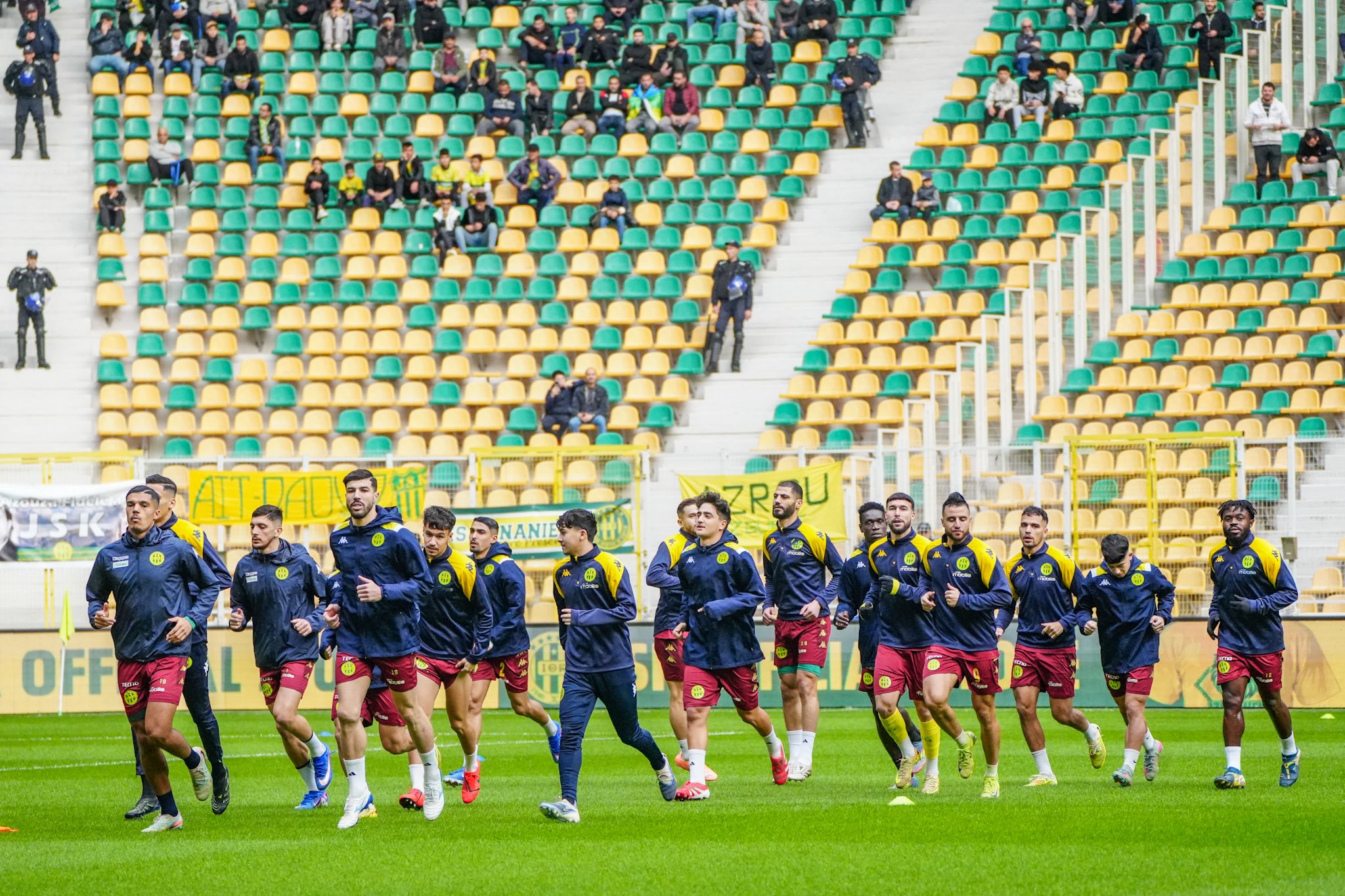 شبيبة القبائل يمنح الفرصة الجديدة .. واجتماع محيوص وبودبوز