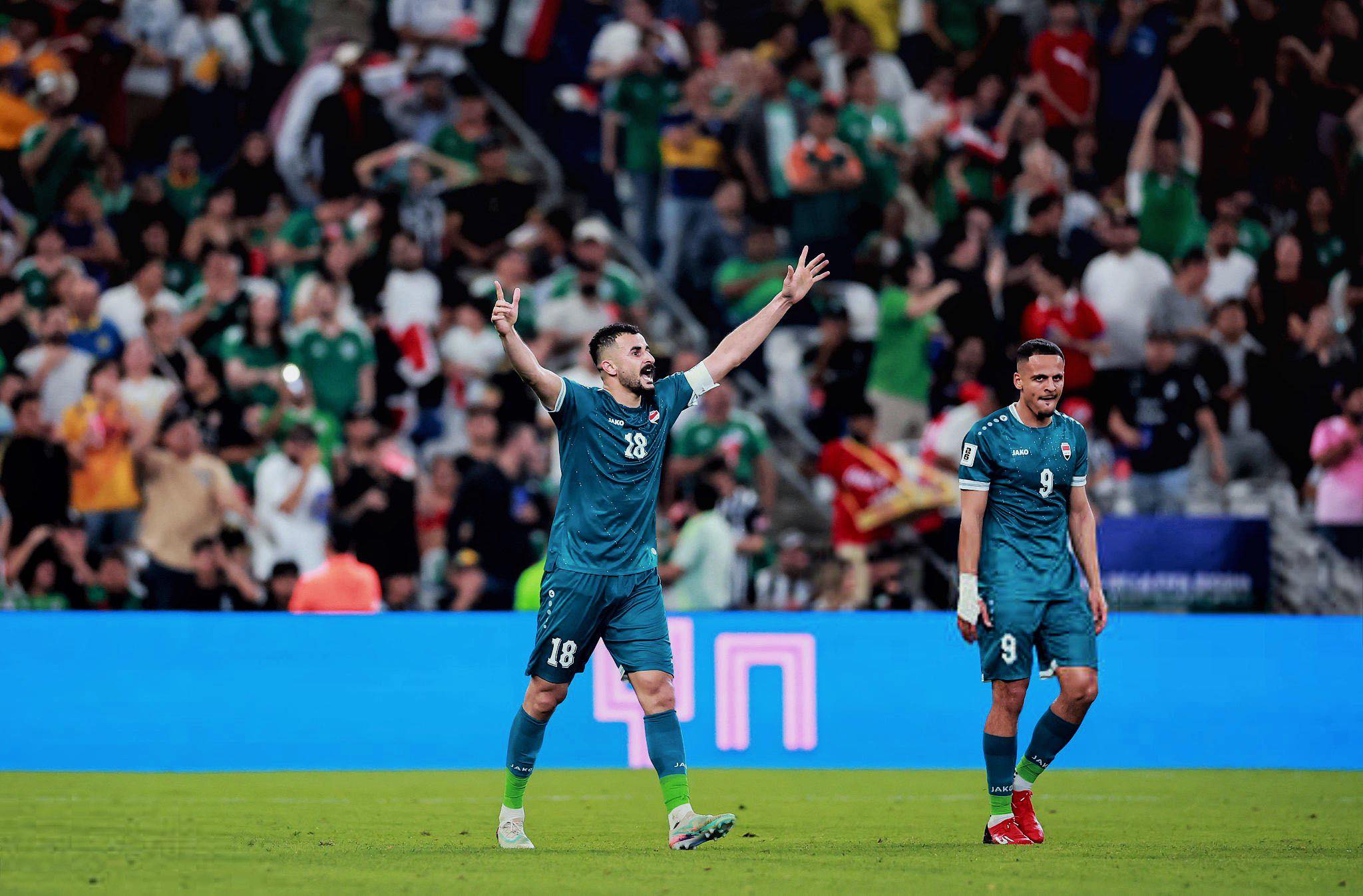 منتخب العراق يحتفل| أول رد فعل لأيمن حسين بعد هدف المونديال