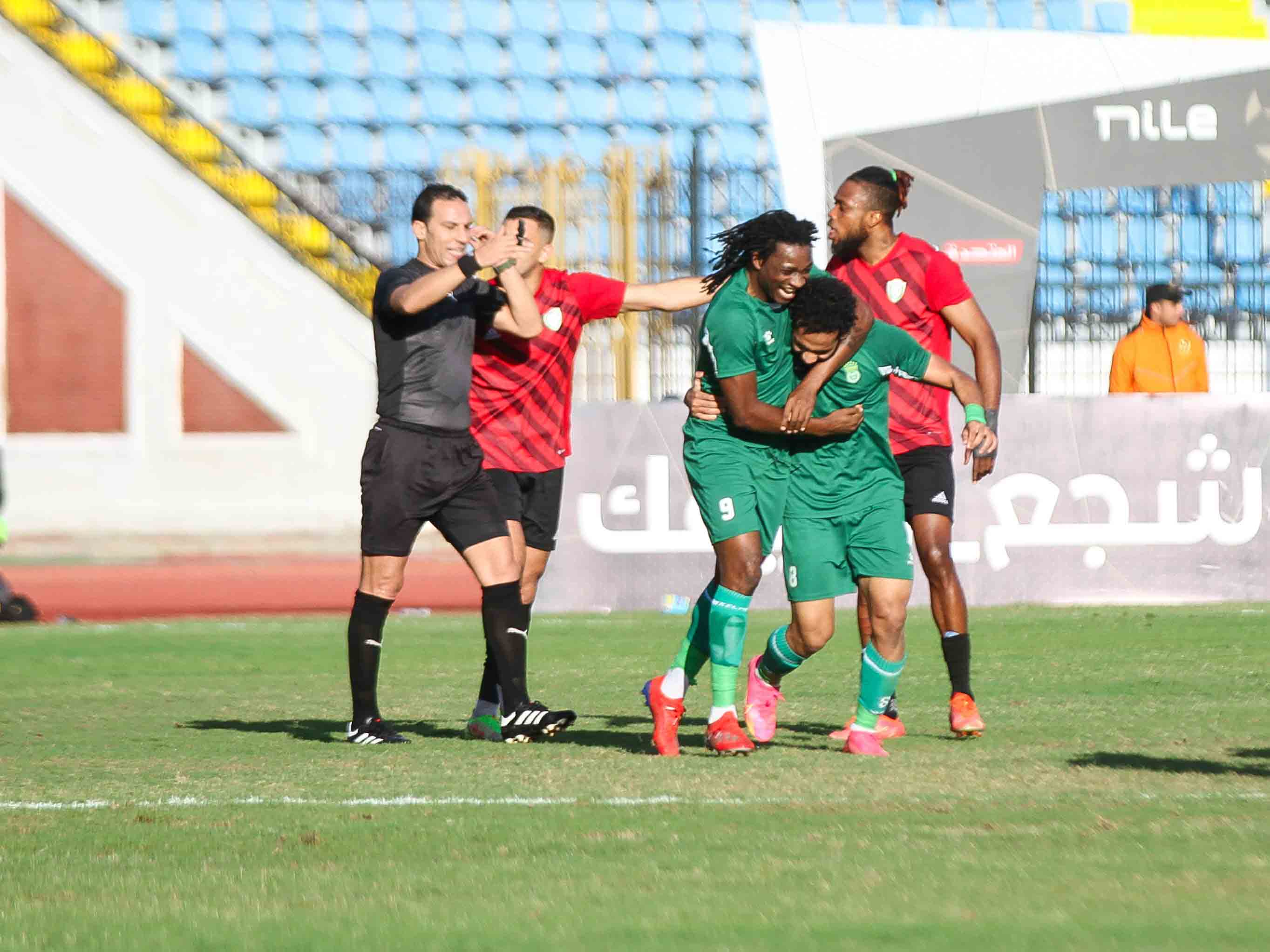 الاتحاد السكندري يحسم مفاوضات مؤمن سليمان .. و3 طلبات للمدرب الجديد .. ومصير مابولولو