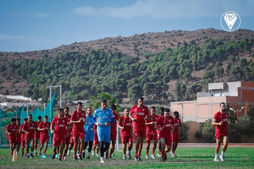 مولودية وهران يطمئن على نجمه .. وارتياح بوزيدي بعد الثلاثية | كواليس الحمراوية 