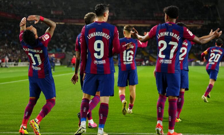 7 لاعبين خارج برشلونة الموسم المقبل بأمر تشافي 